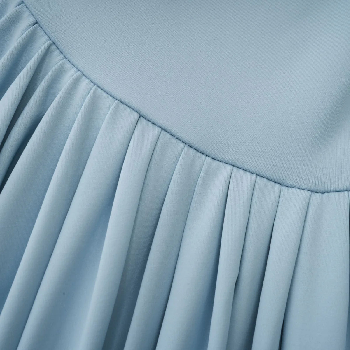 Elegantes langes blaues Abendkleid