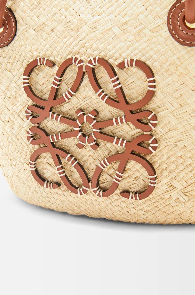 Boho-Strohtasche mit Lederdetails