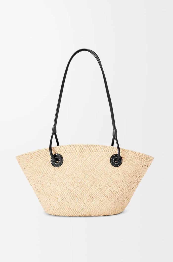 Boho-Strohtasche mit Lederdetails